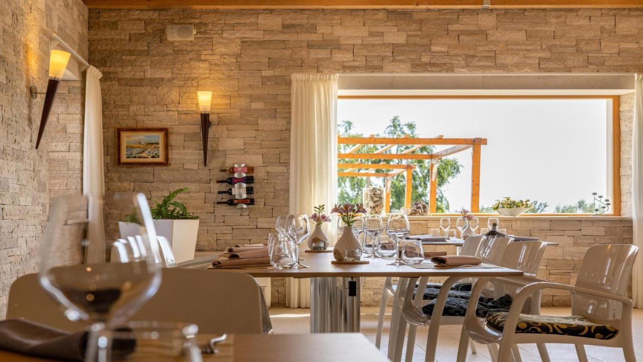 Velanera Hotel & Restaurant Šišan Buitenkant foto