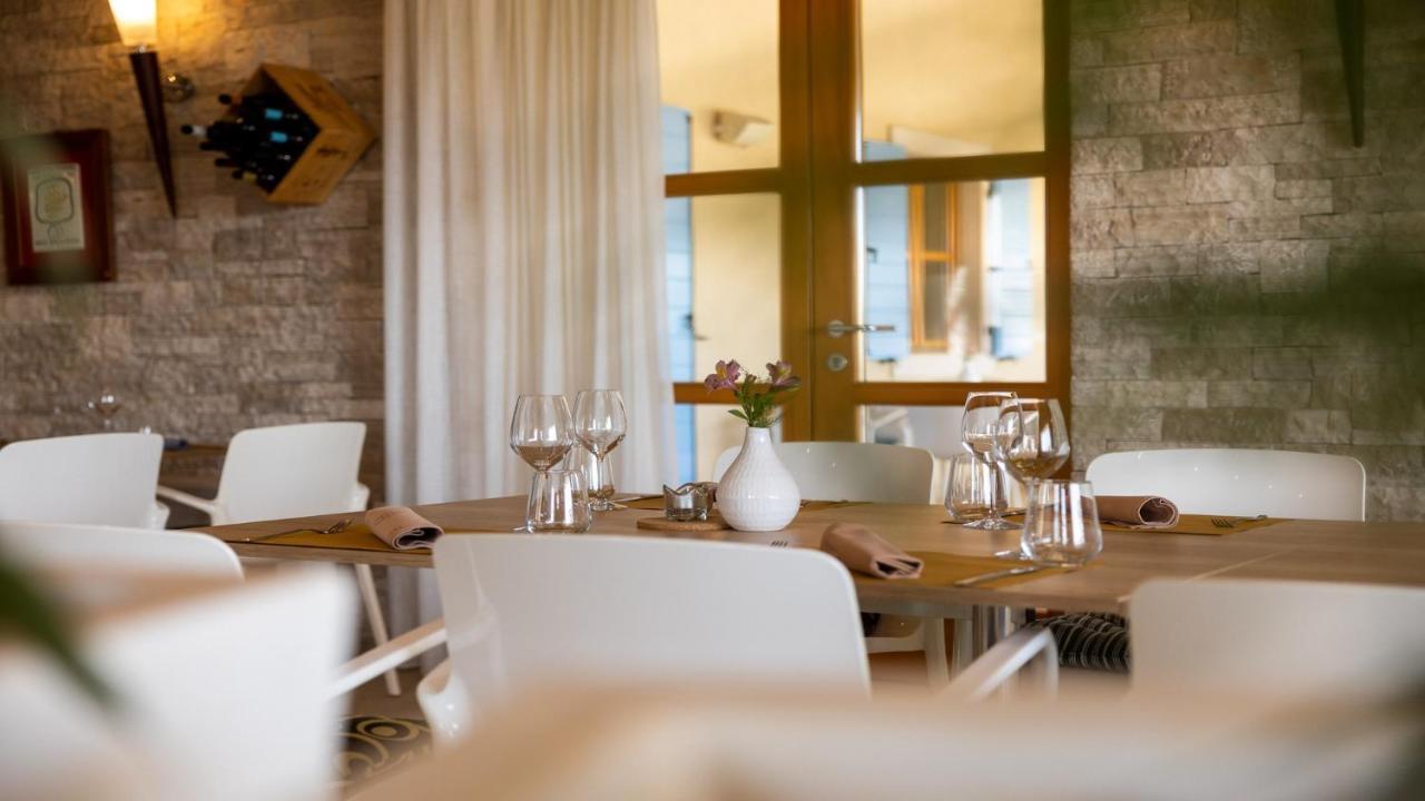 Velanera Hotel & Restaurant Šišan Buitenkant foto