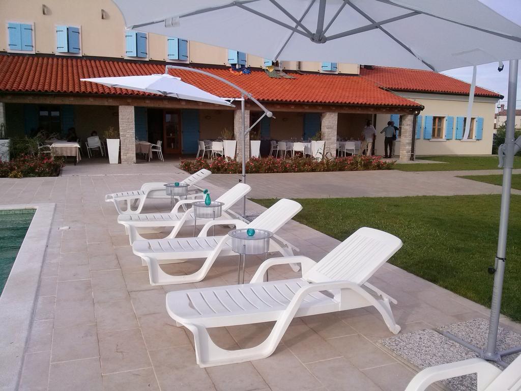 Velanera Hotel & Restaurant Šišan Buitenkant foto